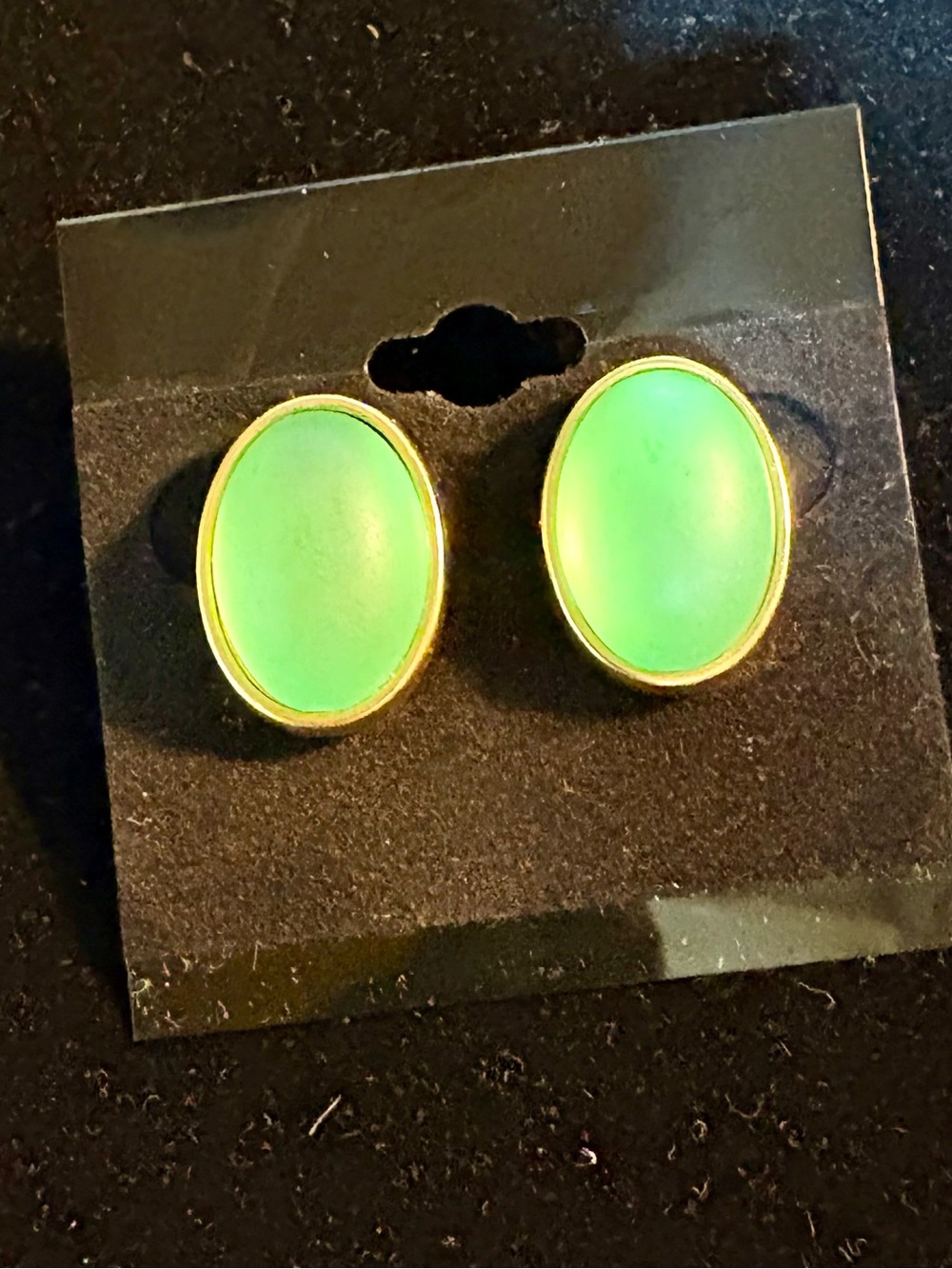 Gold-Trim Green Oval Stud Earrings